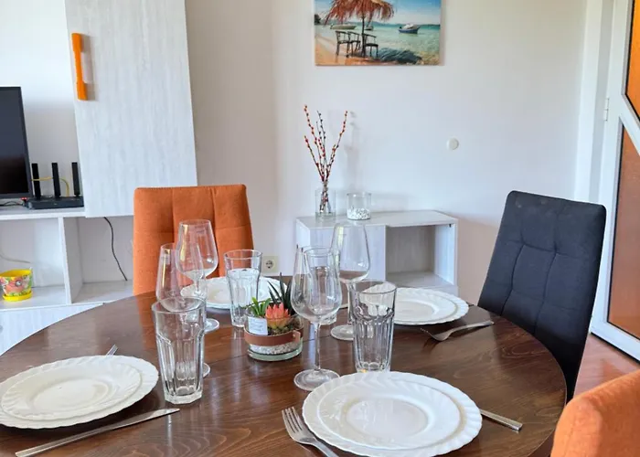 изгрев с 2 отделни спални Apartament Burgas City