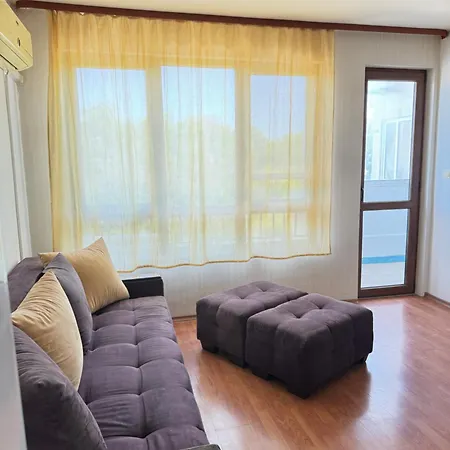 Apartment изгрев с 2 отделни спални Burgas City