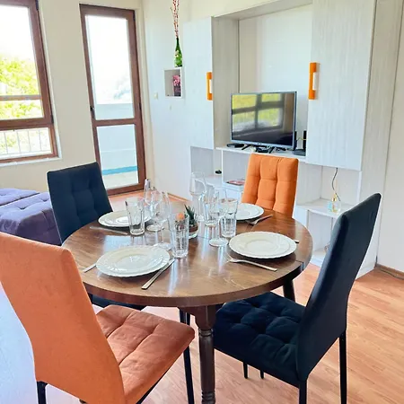 изгрев с 2 отделни спални Apartment