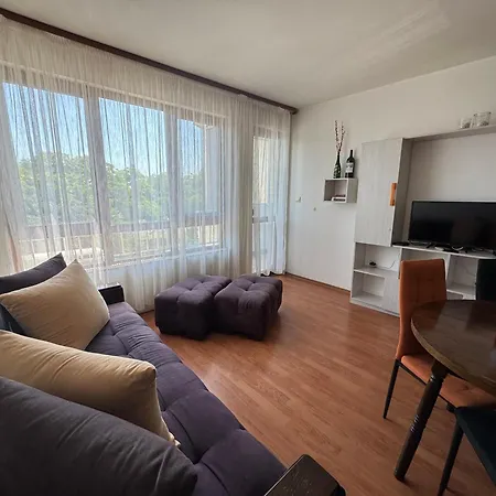 Apartment изгрев с 2 отделни спални Burgas City