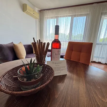 изгрев с 2 отделни спални